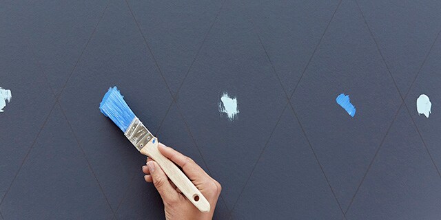 Painting with more than 2 colors? ScotchBlue™ Brand recommends drawing your pattern on the wall first.
